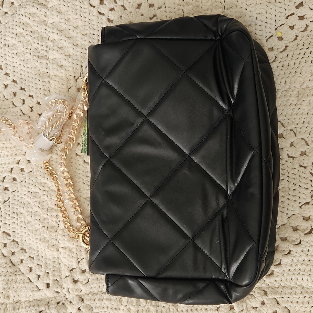Badgley Mischka Black Quilted Crossbody with Gold Chain - Picture 9 of 9